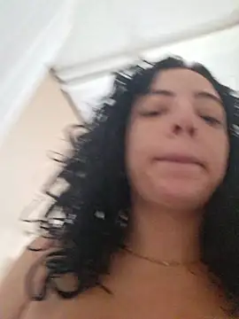 Snapshot of Sweet-diamondxxx chatting on 12-17-25, 12:11 Sweet-diamondxxx online show from 12-17-25, 12:11