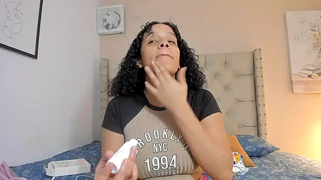 vanesasexyhot21 online show from 11-02-25, 02:03