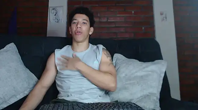 ethan noir online show from 12-30-24, 01:15