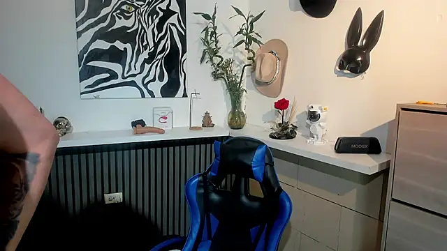 Daemon21 online show from 02-05-26, 12:15