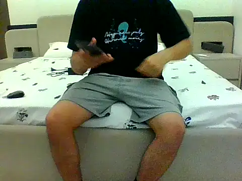 DelhiDick69 online show from 08-02-26, 04:38