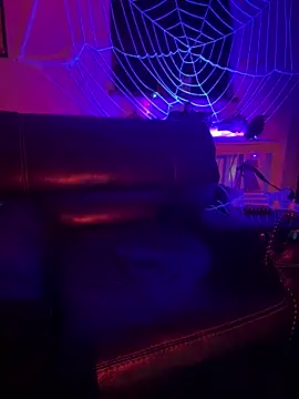 Snapshot of karrmmaa chatting on 09-16-25, 08:59 karrmmaa online show from 09-16-25, 08:59