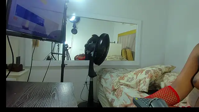 Snapshot of Evelonga_707 chatting on 01-31-25, 07:08 Evelonga 707 online show from 01-31-25, 07:08