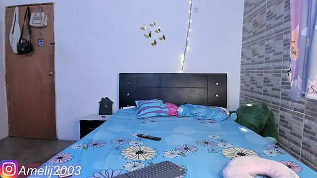  Amelia Johns  online show from 03-05-25, 08:53