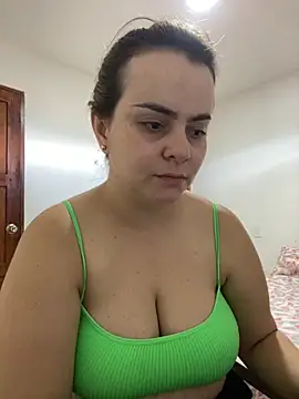 Snapshot of Im_Amelia chatting on 09-10-25, 04:07 Im Amelia online show from 09-10-25, 04:07