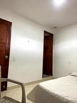 Snapshot of Im_Amelia chatting on 10-08-25, 04:04 Im Amelia online show from 10-08-25, 04:04