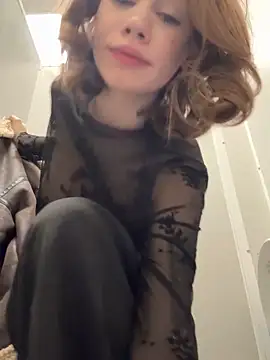 Snapshot of Street_young chatting on 12-22-24, 05:32 Street young online show from 12-22-24, 05:32