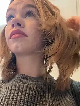 Snapshot of Street_young chatting on 01-05-25, 01:26 Street young online show from 01-05-25, 01:26