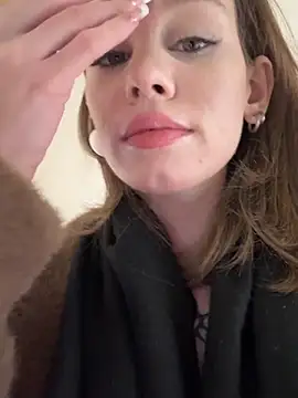 Snapshot of Street_young chatting on 02-16-25, 12:54 Street young online show from 02-16-25, 12:54