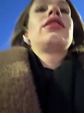 Snapshot of Street_young chatting on 02-20-25, 03:19 Street young online show from 02-20-25, 03:19