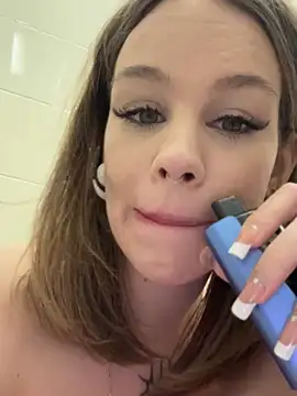 Snapshot of Street_young chatting on 02-22-25, 03:58 Street young online show from 02-22-25, 03:58