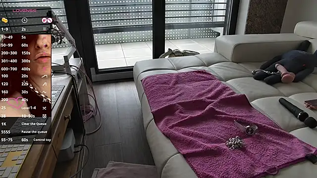 sexyLolia11 online show from 07-19-26, 10:52