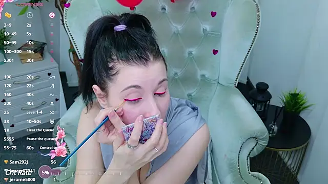 Snapshot of SarahStanley chatting on 02-17-25, 12:27 SarahStanley online show from 02-17-25, 12:27