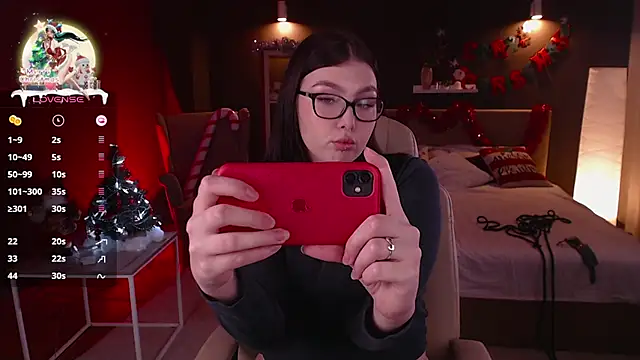 Snapshot of Arizonaa_Muse chatting on 12-21-24, 12:27 Arizonaa Muse online show from 12-21-24, 12:27