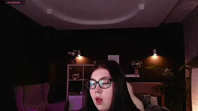 Snapshot of Arizonaa_Muse chatting on 03-08-25, 12:22 Arizonaa Muse online show from 03-08-25, 12:22