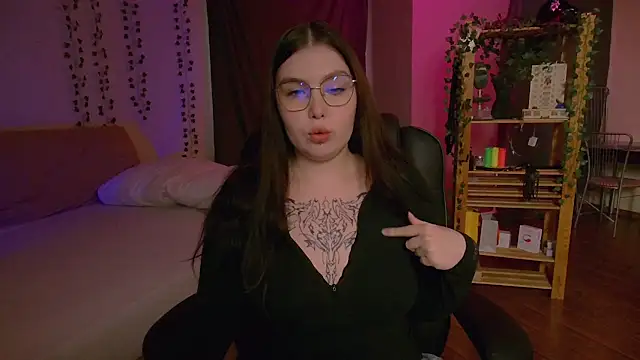 Snapshot of Arizonaa_Muse chatting on 11-23-25, 03:17 Arizonaa Muse online show from 11-23-25, 03:17