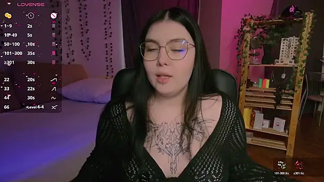 Snapshot of Arizonaa_Muse chatting on 12-05-25, 03:48 Arizonaa Muse online show from 12-05-25, 03:48