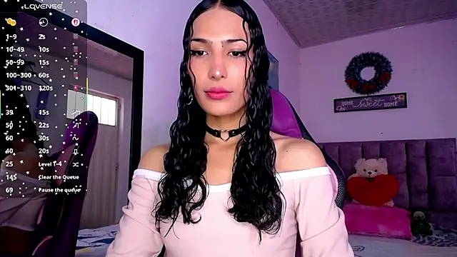 Lanna hott  online show from 06-04-26, 06:36