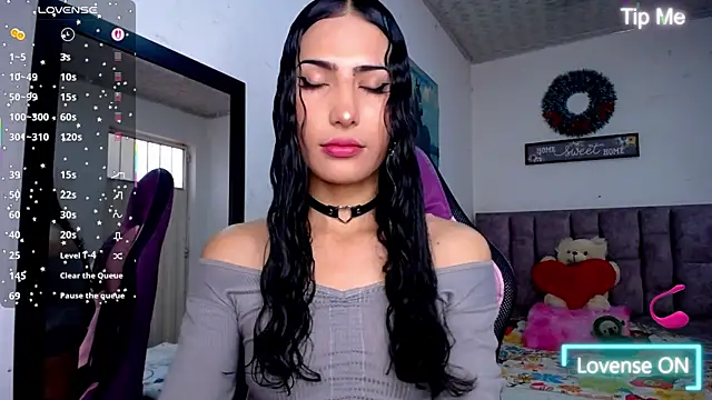 Lanna hott  online show from 07-22-26, 06:54
