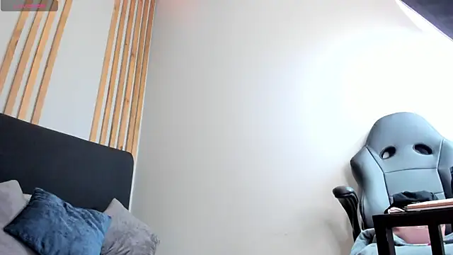 Valkiria ponce online show from 09-13-25, 05:07