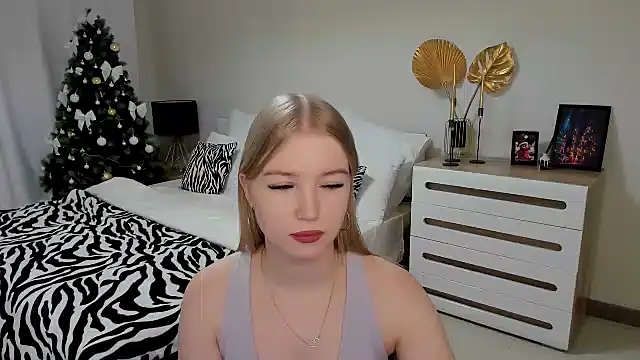 shy  lady online show from 12-28-24, 05:02