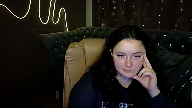 GloriNichols online show from 12-17-24, 12:33