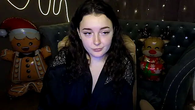 GloriNichols online show from 01-04-25, 01:21