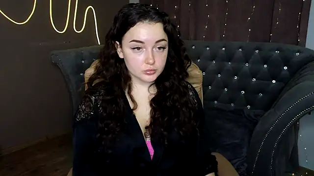 GloriNichols online show from 01-09-25, 06:38