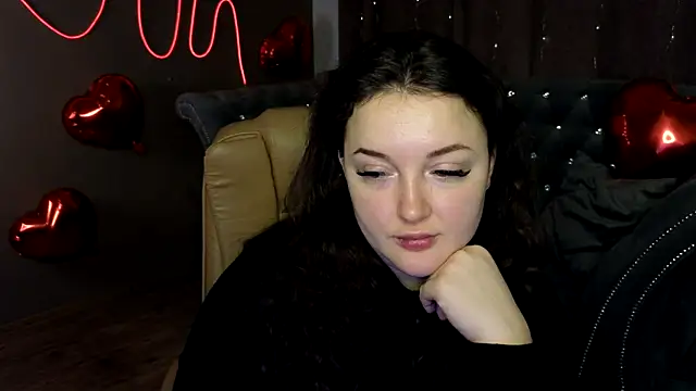 GloriNichols online show from 02-12-25, 06:51