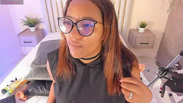 Lilithcaballero online show from 01-27-25, 03:47