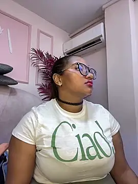 Lilithcaballero online show from 02-23-25, 04:28