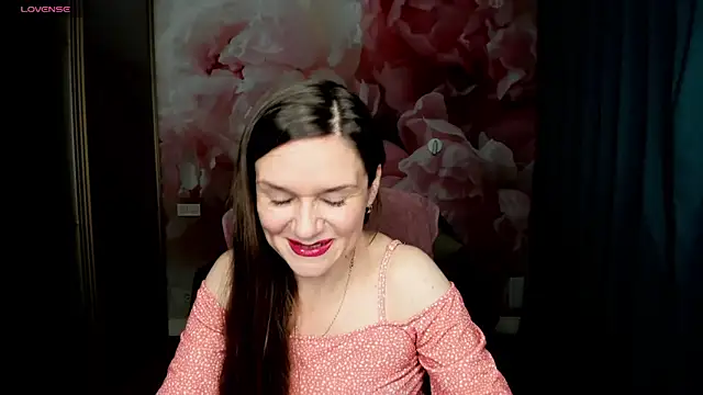 AriaGray online show from 11-24-25, 02:17