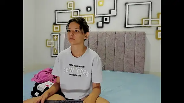 Snapshot of FerneyManti chatting on 01-06-26, 01:15 FerneyManti online show from 01-06-26, 01:15