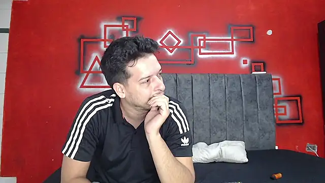 Snapshot of FerneyManti chatting on 02-08-26, 01:36 FerneyManti online show from 02-08-26, 01:36