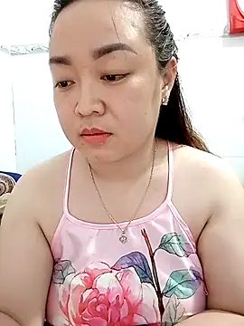 VyOanh2K online show from 03-10-25, 02:16