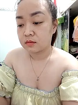 VyOanh2K online show from 03-19-25, 04:24