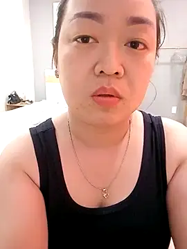 VyOanh2K online show from 03-21-25, 09:01