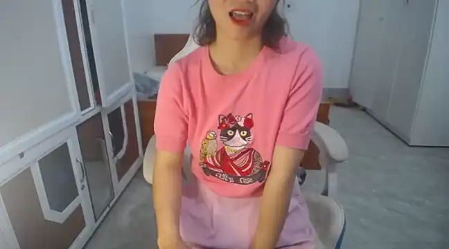 Snapshot of Susu204 chatting on 03-06-25, 04:41 Susu204 online show from 03-06-25, 04:41