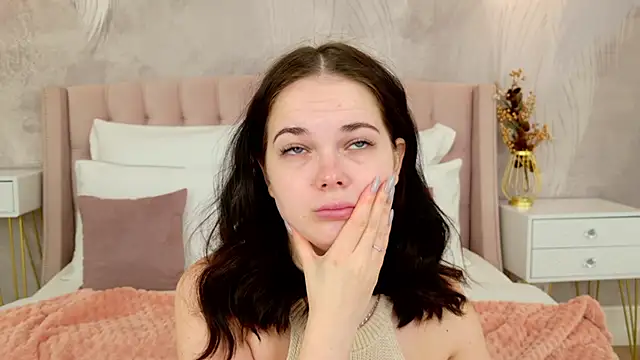 DeniseReese online show from 10-20-25, 03:07