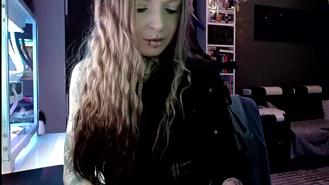 InesGold online show from 02-24-25, 07:22