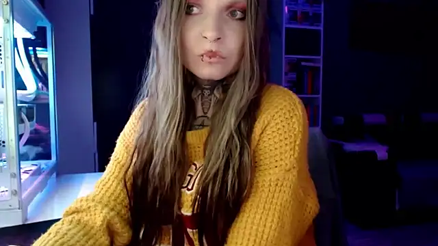 InesGold online show from 02-25-25, 10:29