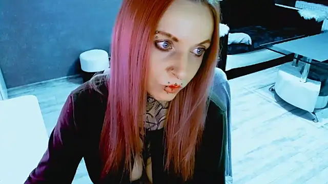 Snapshot of InesGold chatting on 11-25-25, 07:25 InesGold online show from 11-25-25, 07:25