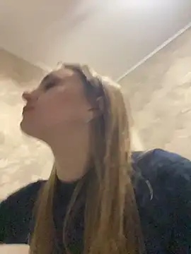 Snapshot of GraceTorrez chatting on 10-02-25, 10:06 GraceTorrez online show from 10-02-25, 10:06