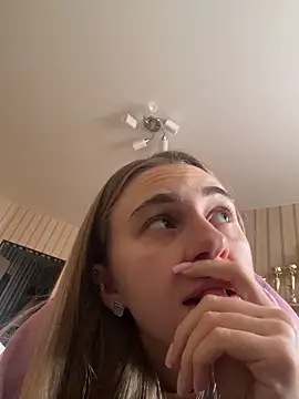 Snapshot of GraceTorrez chatting on 10-23-25, 01:54 GraceTorrez online show from 10-23-25, 01:54