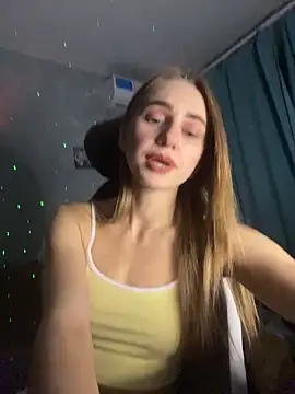 Snapshot of GraceTorrez chatting on 11-05-25, 07:25 GraceTorrez online show from 11-05-25, 07:25