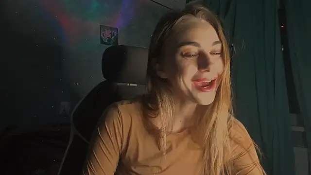 Snapshot of GraceTorrez chatting on 12-01-25, 05:29 GraceTorrez online show from 12-01-25, 05:29