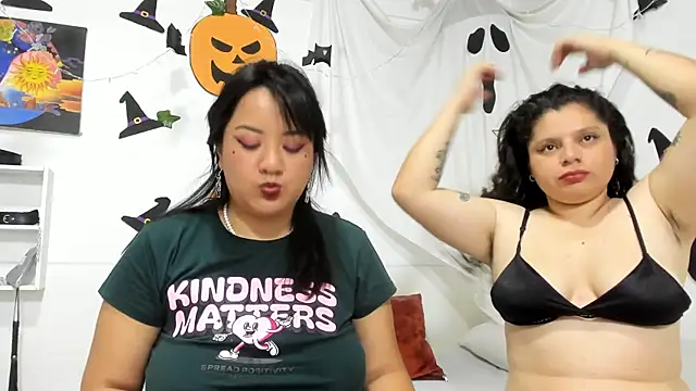 Karol IsabelCouple online show from 10-25-25, 02:41