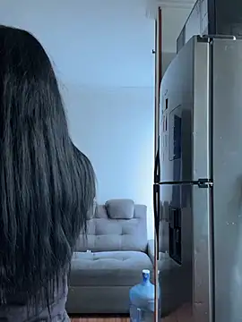 Sara luna  online show from 01-04-25, 05:16