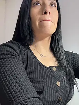 Sara luna  online show from 02-27-25, 03:15