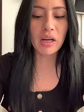 Sara luna  online show from 03-07-25, 04:22